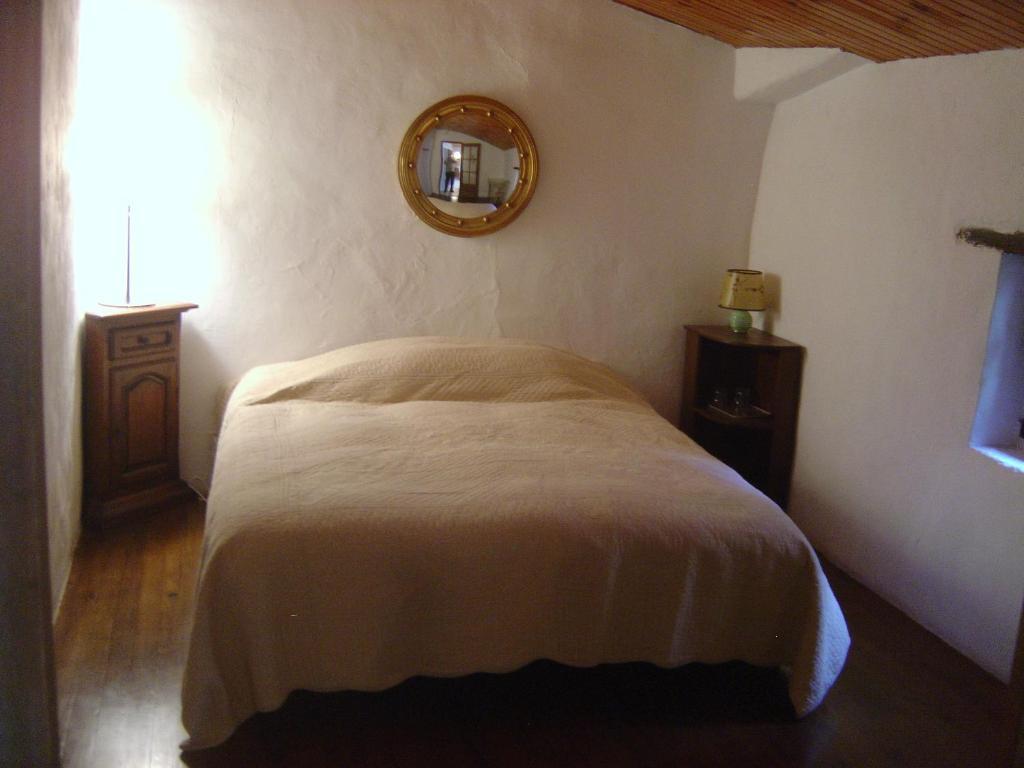 Belle De Nuit Bed & Breakfast Oppede Room photo